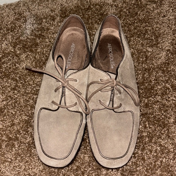 AEROSOLES Shoes - Aerosoles Fly High Beige Suede Shoe